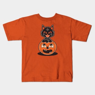 Vintage Halloween Cat and Pumpkin (for Light Shirts) Kids T-Shirt